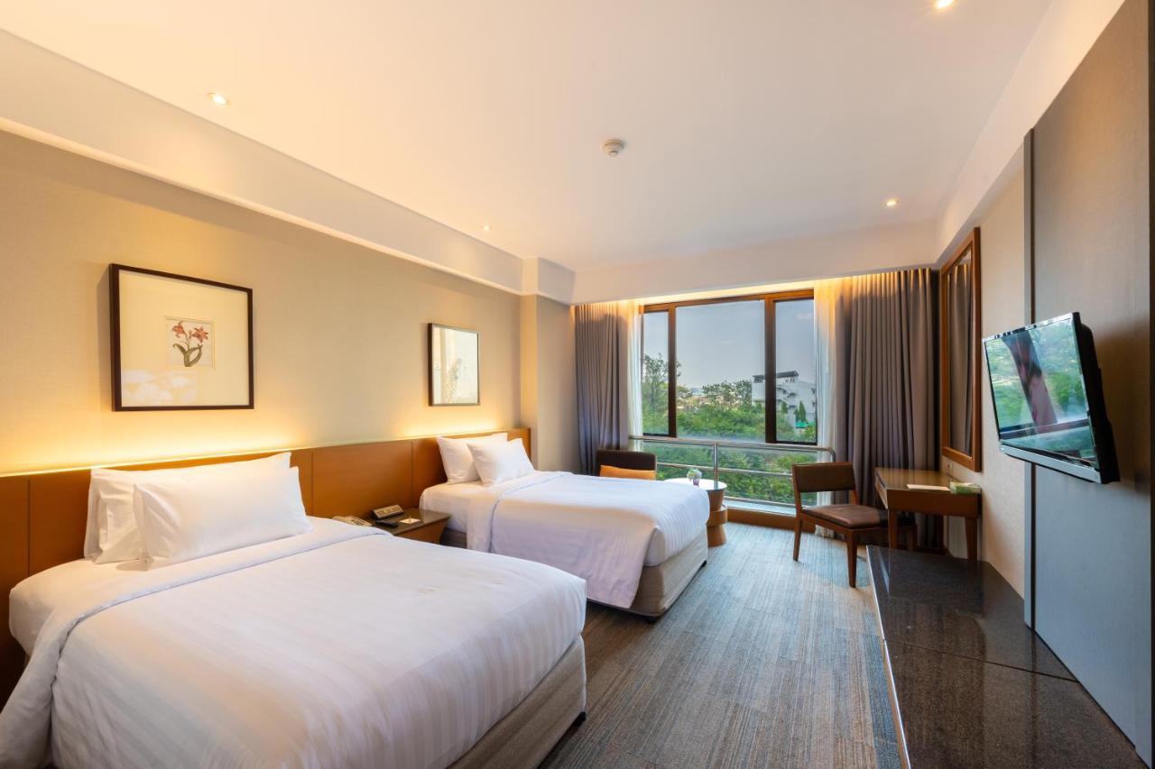 Grand Richmond Stylish Convention Hotel Nonthaburi Bagian luar foto